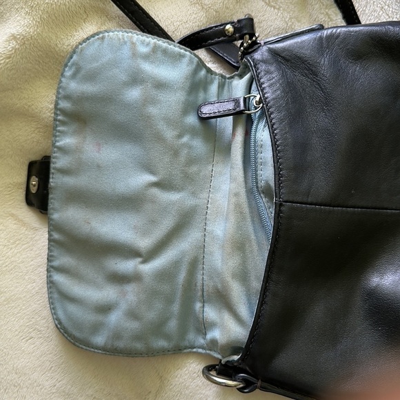 Coach - Picture 5 of 6